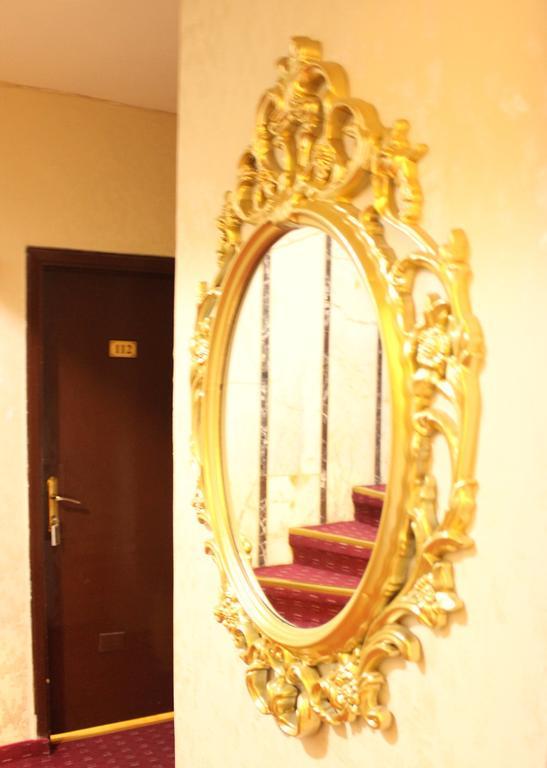Simge Hotel Стамбул Экстерьер фото